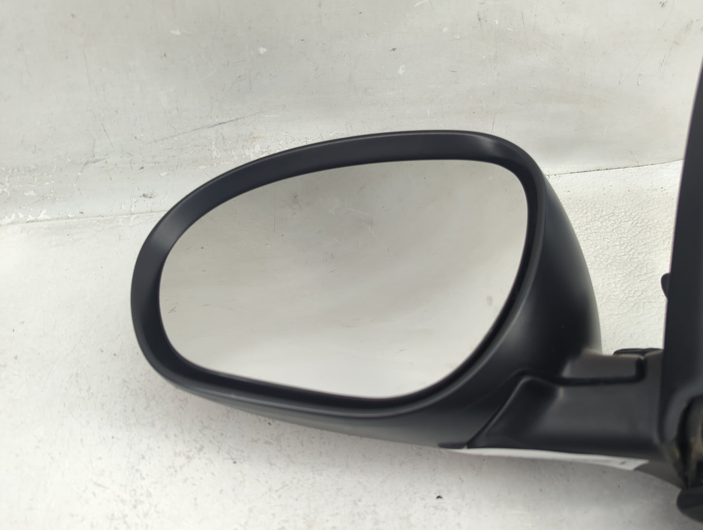 2013-2014 Nissan Juke Driver Side View Mirror - Left Door Mirror OEM Used - Oemusedautoparts1.com