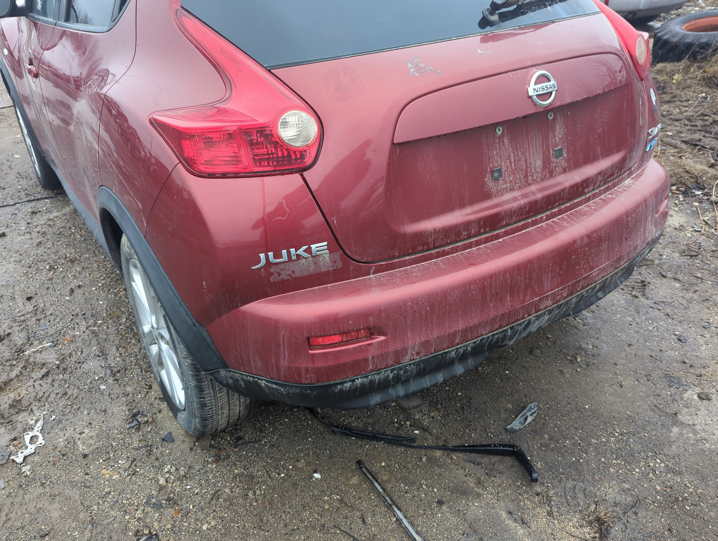 2013-2014 Nissan Juke Rear Bumper Assembly Oem - Oemusedautoparts1.com