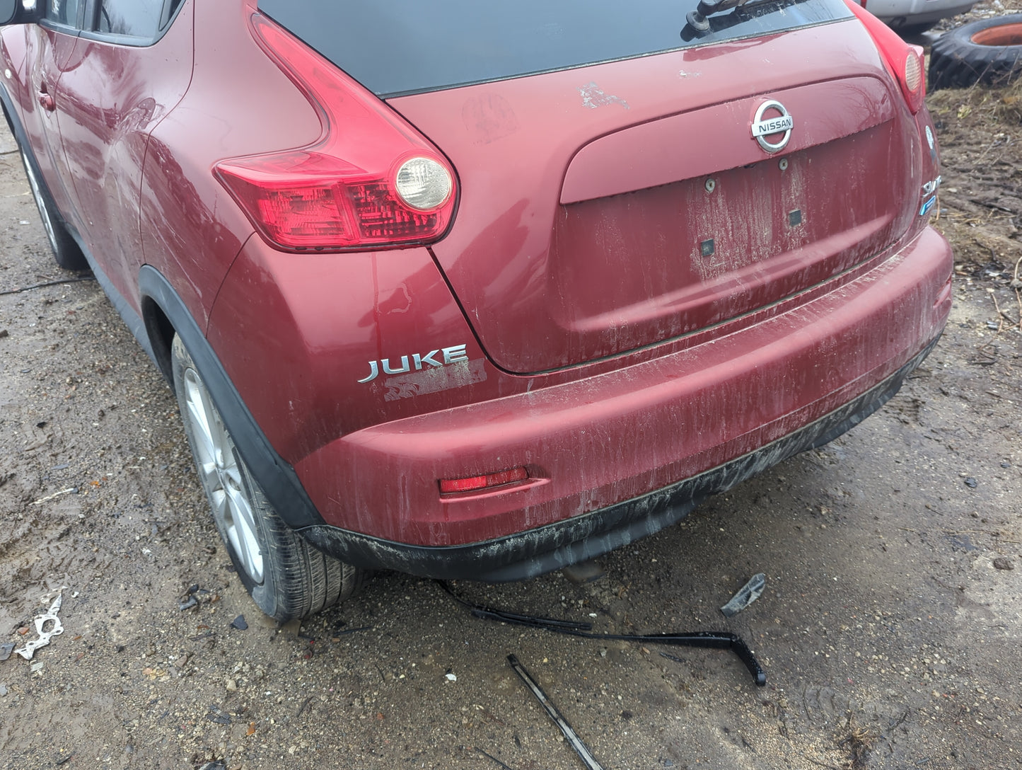 2013-2014 Nissan Juke Rear Bumper Assembly Oem - Oemusedautoparts1.com