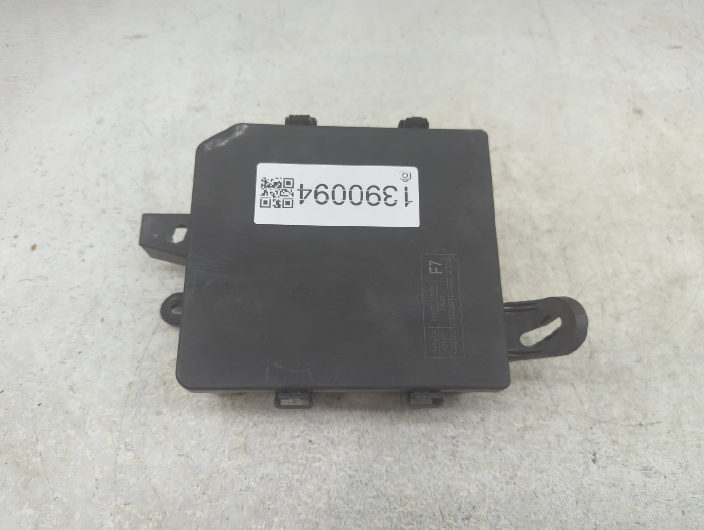 2011-2017 Nissan Juke Fusebox Fuse Box Panel Relay Module P/N:284B7 1KJ1E Fits Fits 2011 2012 2013 2014 2015 2016 2017 OEM U