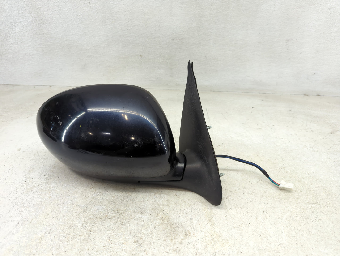 2013-2014 Nissan Juke Passenger Side View Mirror - Right Door Mirror OEM Used - Oemusedautoparts1.com