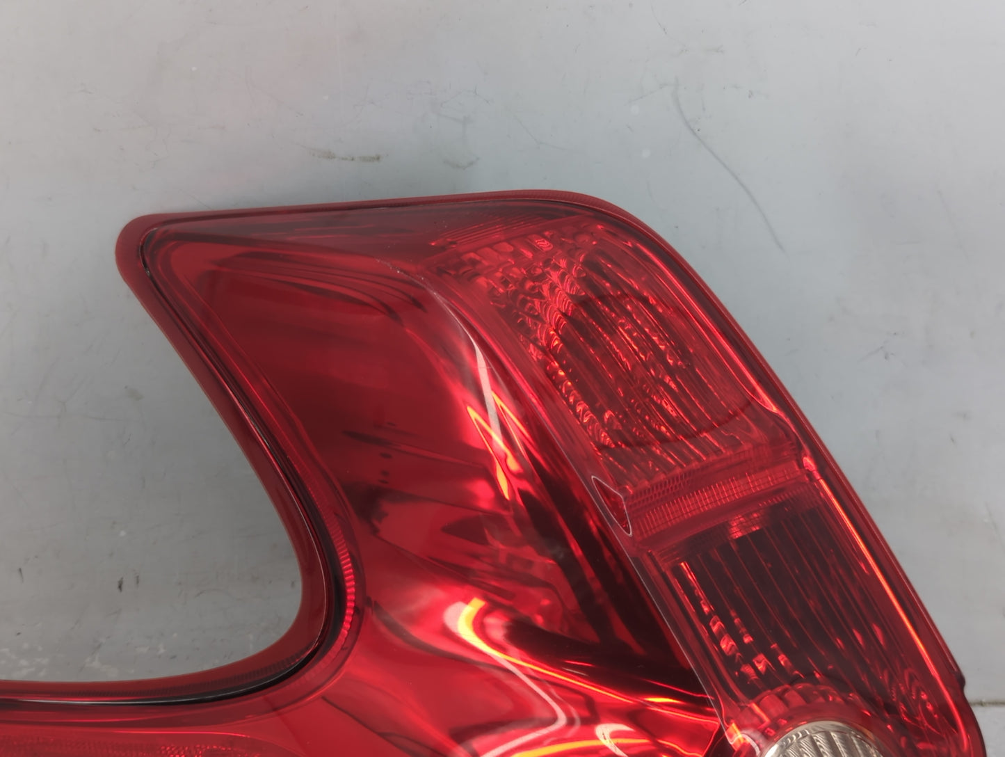 2011-2014 Nissan Juke Tail Light Assembly Passenger Right OEM P/N:A1P2RST Fits Fits 2011 2012 2013 2014 OEM Used Auto Parts 