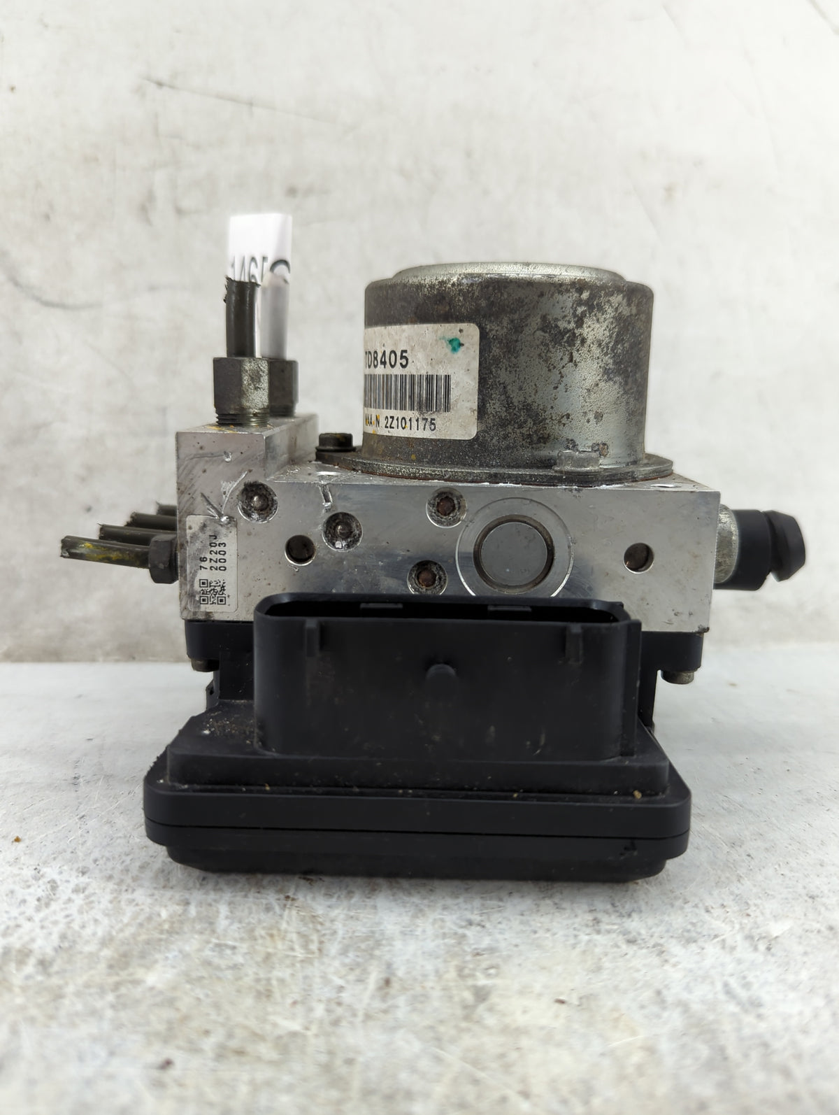 2012-2014 Nissan Juke Anti-Lock Brake ABS Pump Module Actuator OEM P/N:A98000B51 E2Z121274, 73115547 Fits Fits 2012 2013 201