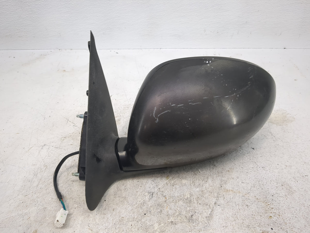 2012-2014 Nissan Juke Driver Side View Mirror - Left Door Mirror OEM Used - Oemusedautoparts1.com