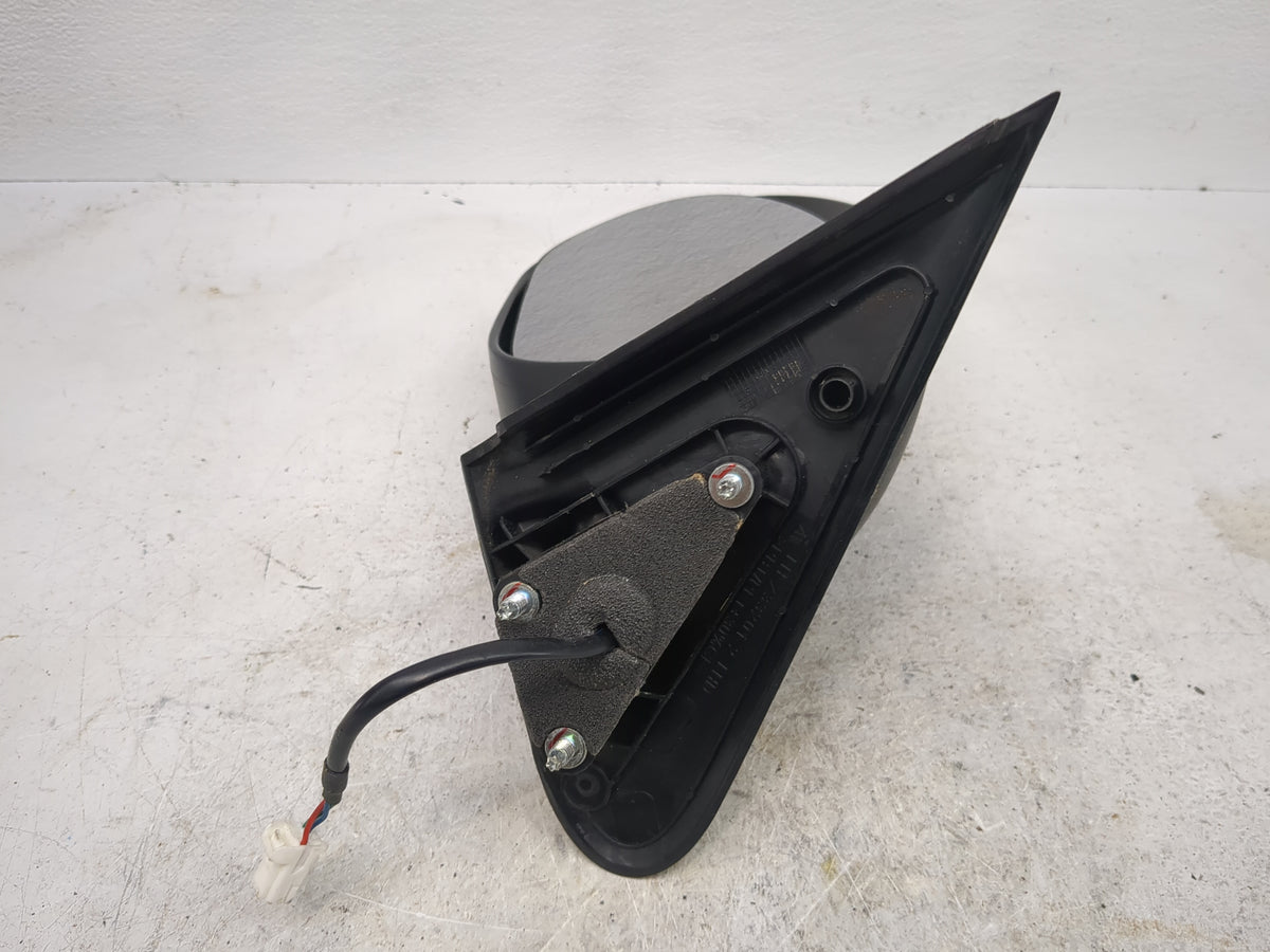 2012-2014 Nissan Juke Driver Side View Mirror - Left Door Mirror OEM Used - Oemusedautoparts1.com