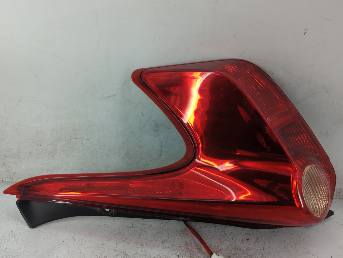 2011-2014 Nissan Juke Tail Light Assembly Passenger Right OEM Fits Fits 2011 2012 2013 2014 OEM Used Auto Parts - Oemusedaut