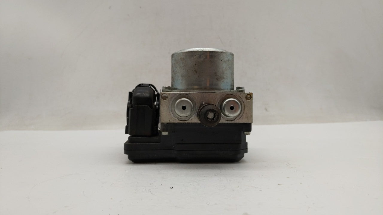 2012-2014 Nissan Juke ABS Pump Control Module Replacement P/N:47660 1KC3B Fits Fits 2012 2013 2014 OEM Used Auto Parts - Oem