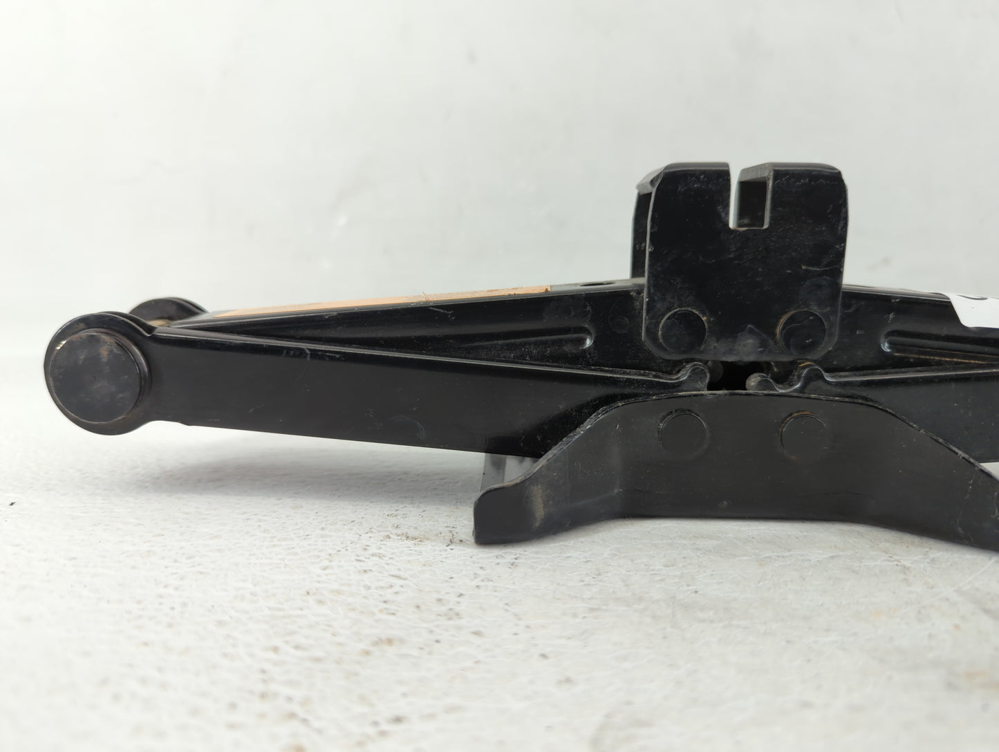 2013 Nissan Juke Spare Scissor Car Jack 538122 - Oemusedautoparts1.com