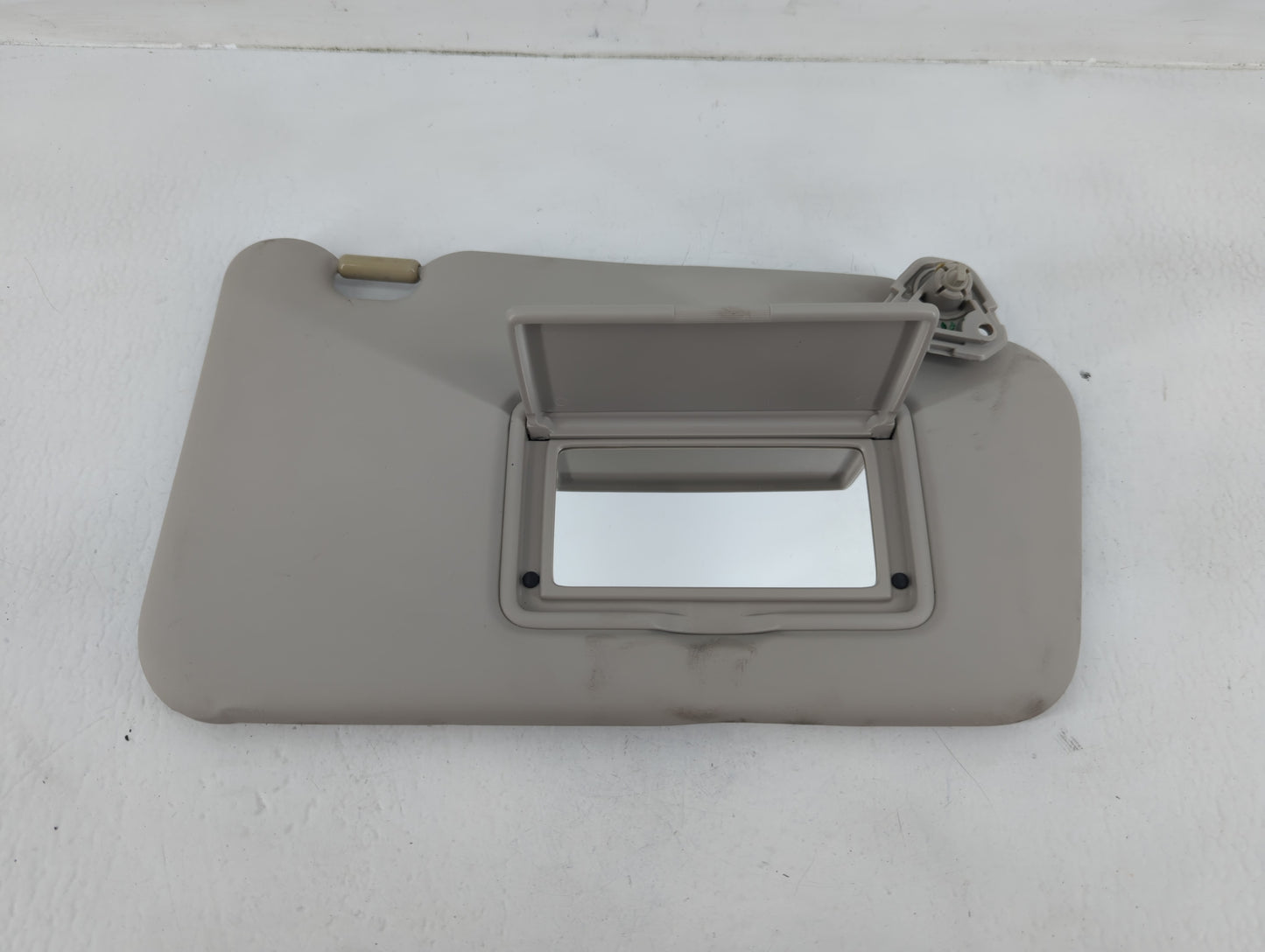 2011-2013 Nissan Juke Sun Visor Shade Replacement Passenger Right Mirror Fits Fits 2011 2012 2013 OEM Used Auto Parts - Oemu