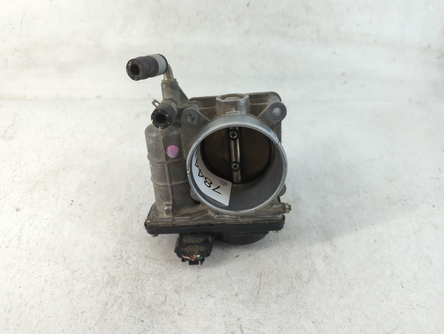 2011-2017 Nissan Juke Throttle Body P/N:RME60-31 Fits Fits 2011 2012 2013 2014 2015 2016 2017 OEM Used Auto Parts - Oemuseda