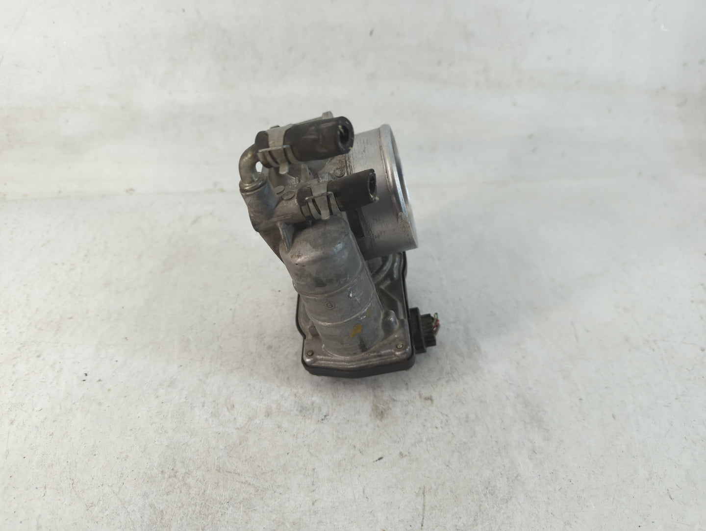 2011-2017 Nissan Juke Throttle Body P/N:RME60-31 Fits Fits 2011 2012 2013 2014 2015 2016 2017 OEM Used Auto Parts - Oemuseda