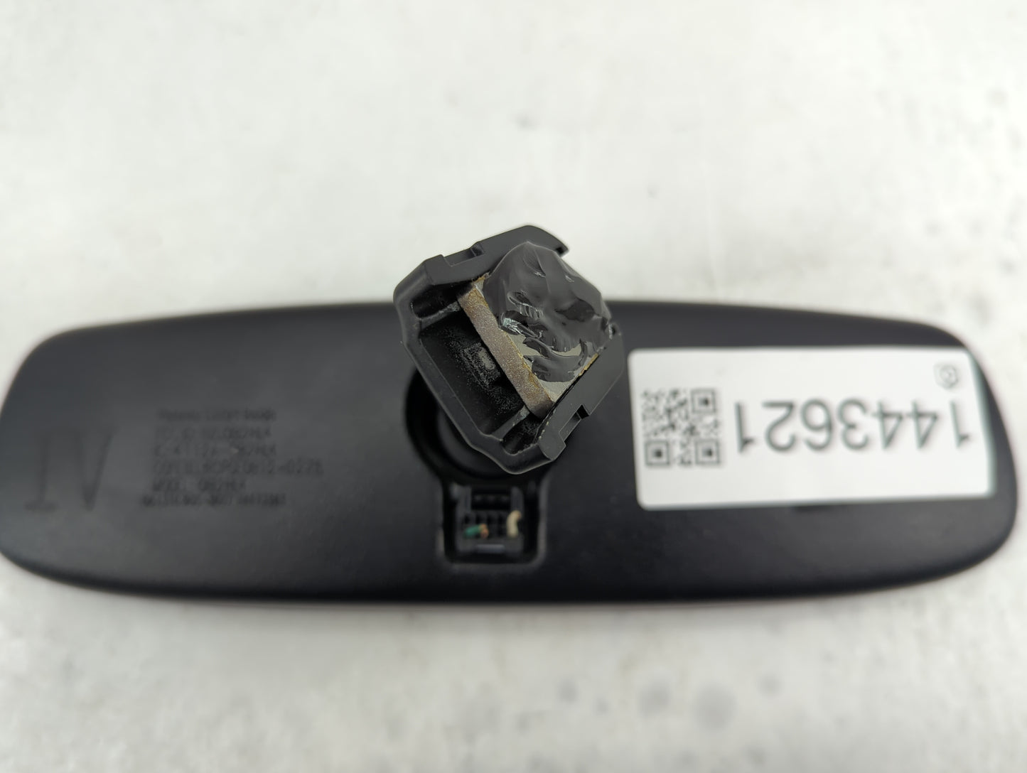 2013-2021 Nissan Leaf Interior Rear View Mirror Replacement OEM P/N:NZLOBI2HL4 4112A-CBI2HL4 Fits OEM Used Auto Parts - Oemu