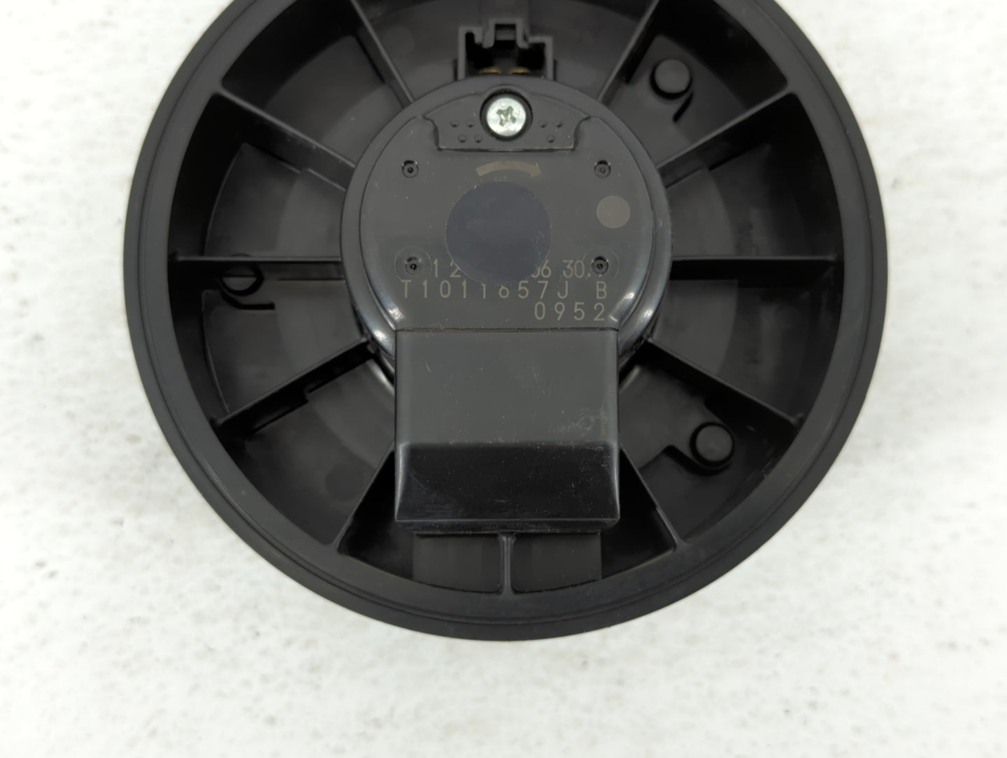 2013-2021 Nissan Leaf Rear Heater AC Blower Motor P/N:T1011657J B Fits Fits 2013 2014 2015 2016 2017 2018 2019 2020 2021 OEM