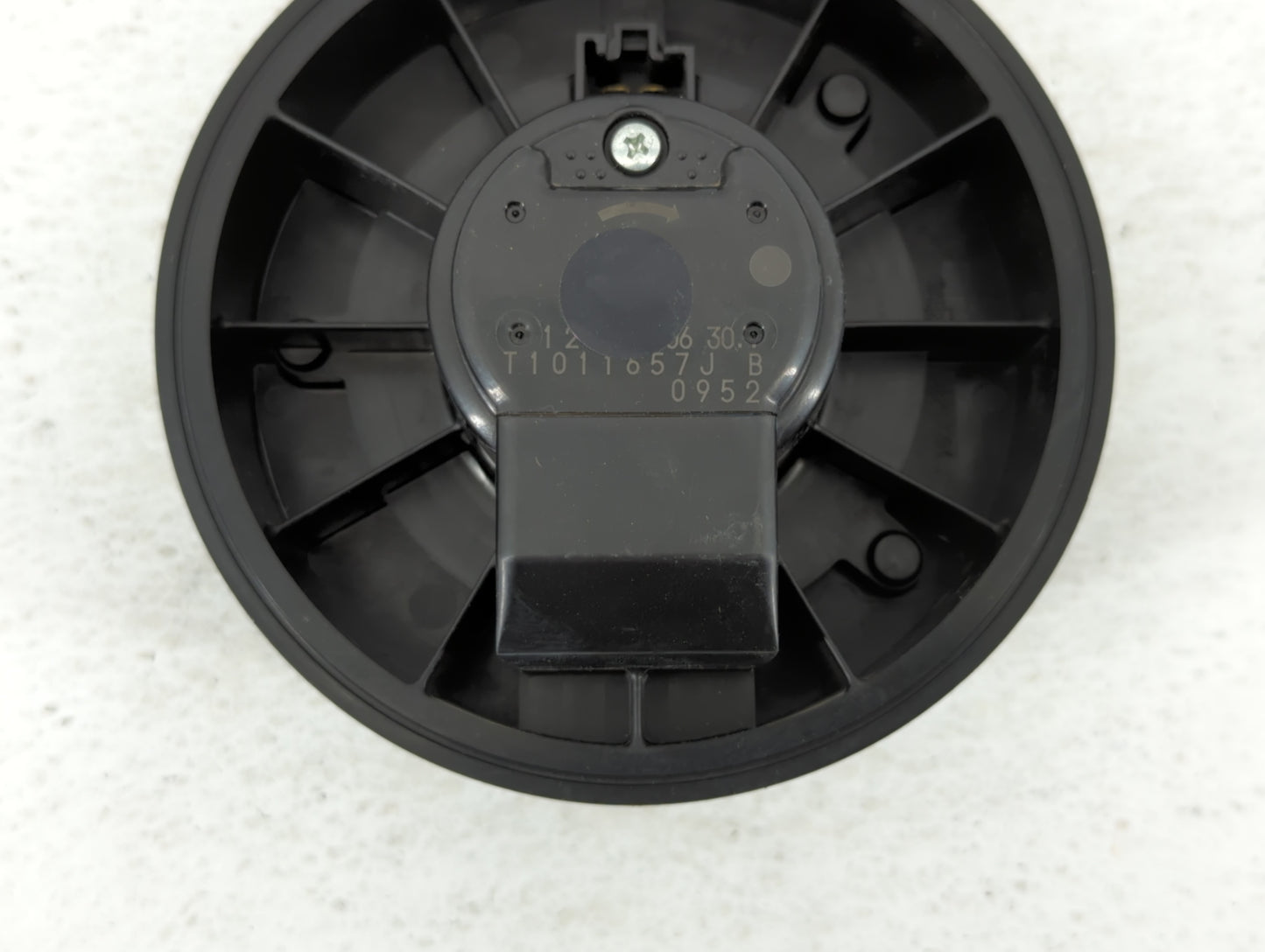 2013-2021 Nissan Leaf Rear Heater AC Blower Motor P/N:T1011657J B Fits Fits 2013 2014 2015 2016 2017 2018 2019 2020 2021 OEM