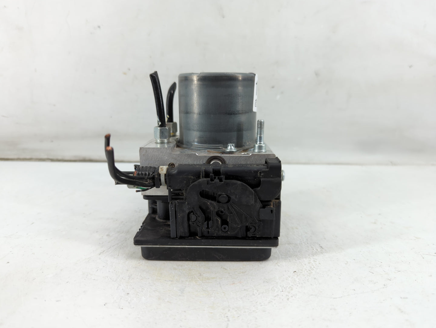 2011-2013 Nissan Maxima ABS Pump Control Module Replacement P/N:47660 ZY90C Fits Fits 2011 2012 2013 OEM Used Auto Parts - O