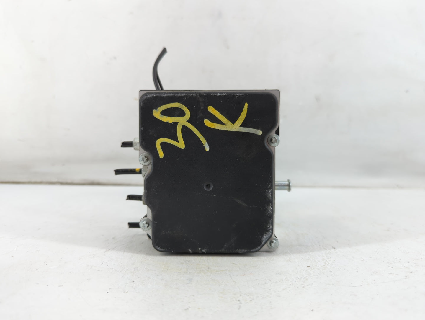 2011-2013 Nissan Maxima ABS Pump Control Module Replacement P/N:47660 ZY90C Fits Fits 2011 2012 2013 OEM Used Auto Parts - O