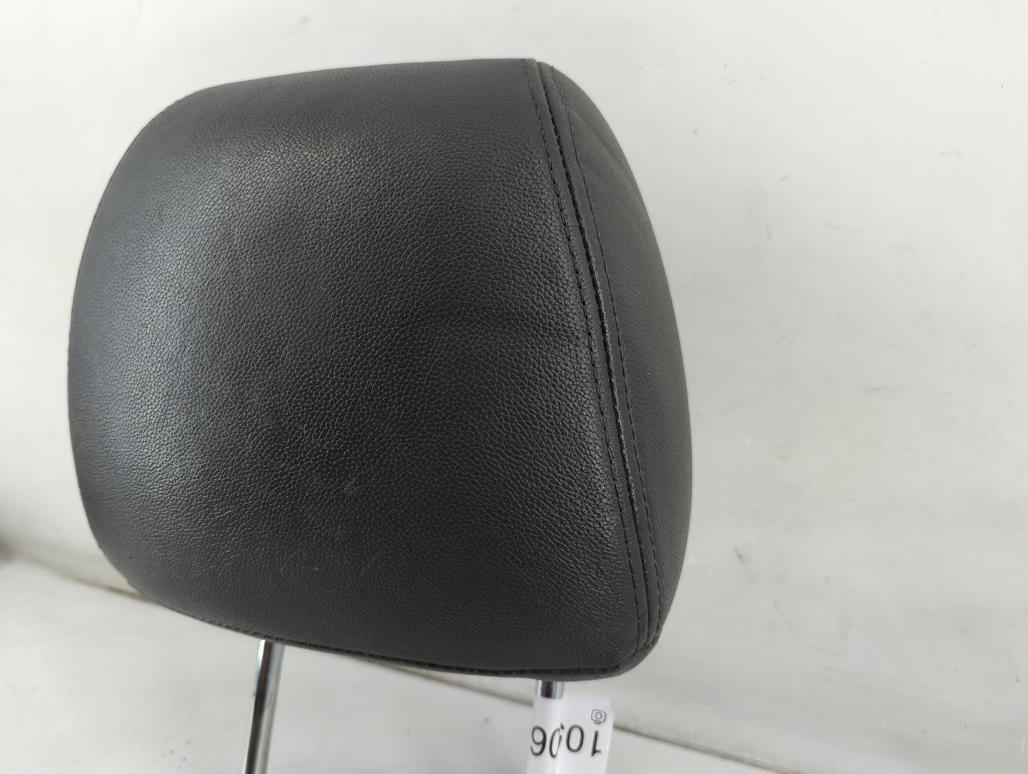 2011-2014 Nissan Maxima Headrest Head Rest Front Driver Passenger Seat Fits Fits 2011 2012 2013 2014 OEM Used Auto Parts - O