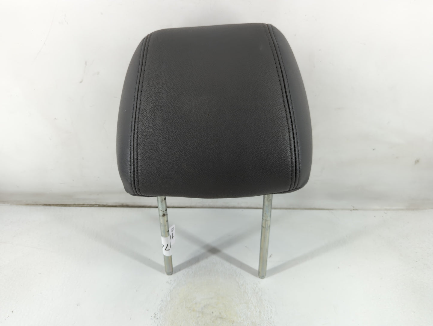 2011-2014 Nissan Maxima Headrest Head Rest Front Driver Passenger Seat Fits Fits 2011 2012 2013 2014 OEM Used Auto Parts - O