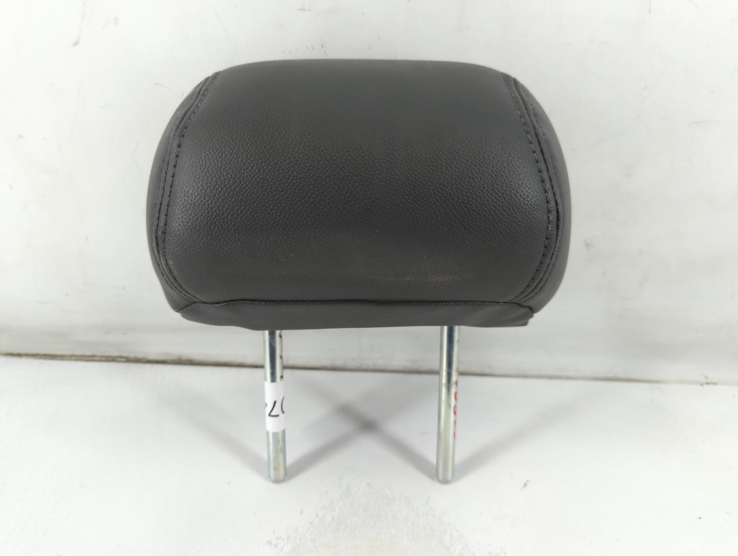 2011-2014 Nissan Maxima Headrest Head Rest Front Driver Passenger Seat Fits Fits 2011 2012 2013 2014 OEM Used Auto Parts - O
