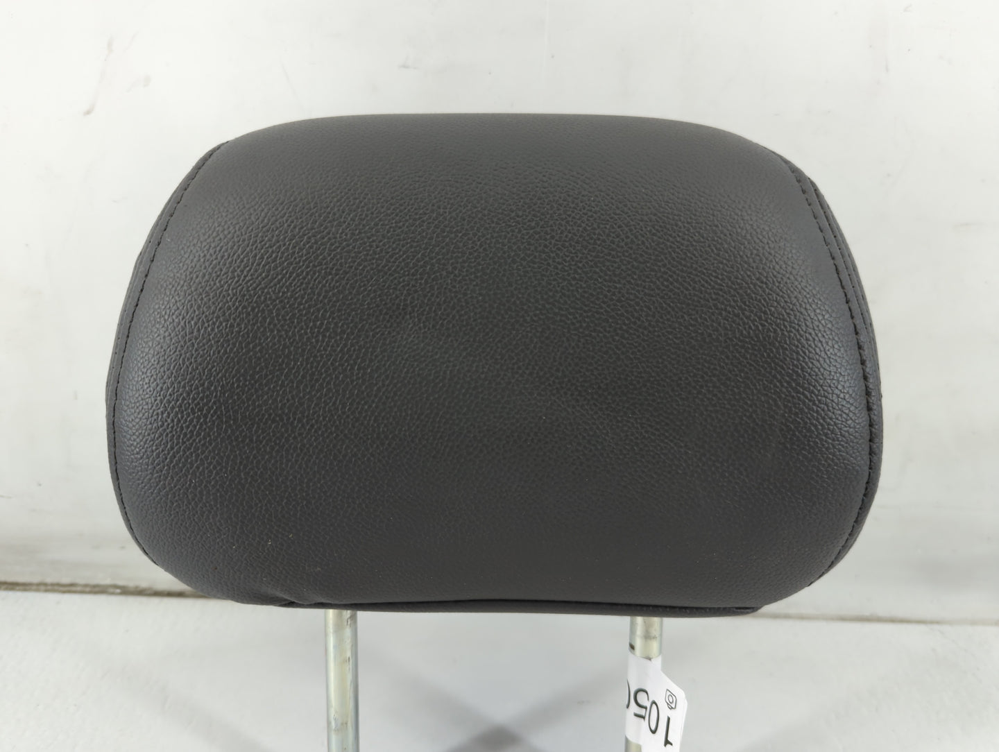 2011-2014 Nissan Maxima Headrest Head Rest Front Driver Passenger Seat Fits Fits 2011 2012 2013 2014 OEM Used Auto Parts - O