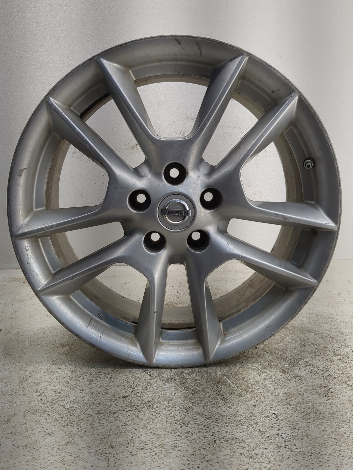 2010-2014 Nissan Maxima Oem Wheel Rim - Oemusedautoparts1.com