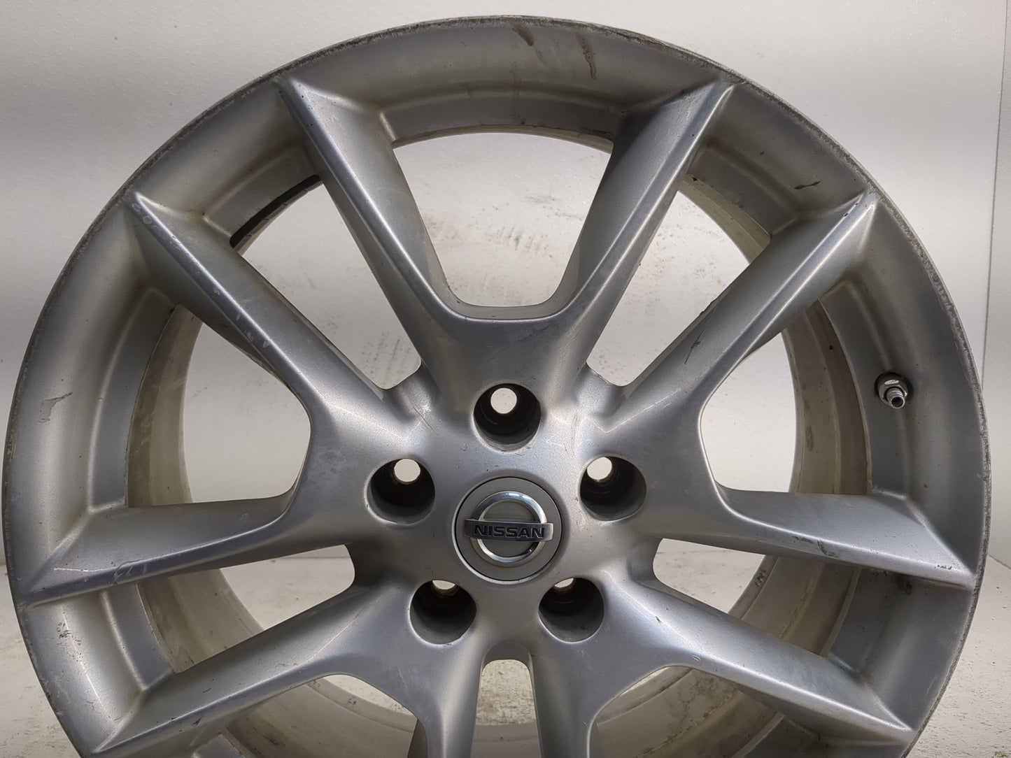 2010-2014 Nissan Maxima Oem Wheel Rim - Oemusedautoparts1.com