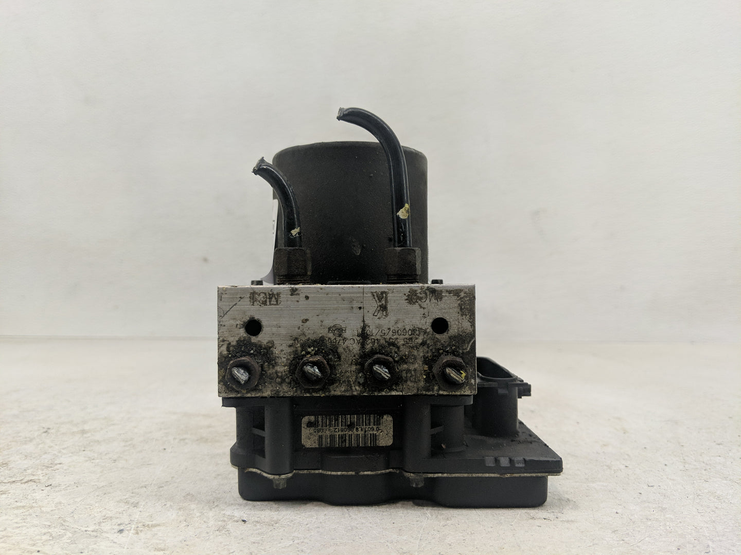 2011-2013 Nissan Maxima ABS Pump Control Module Replacement P/N:47660 ZY90C Fits Fits 2011 2012 2013 OEM Used Auto Parts - O