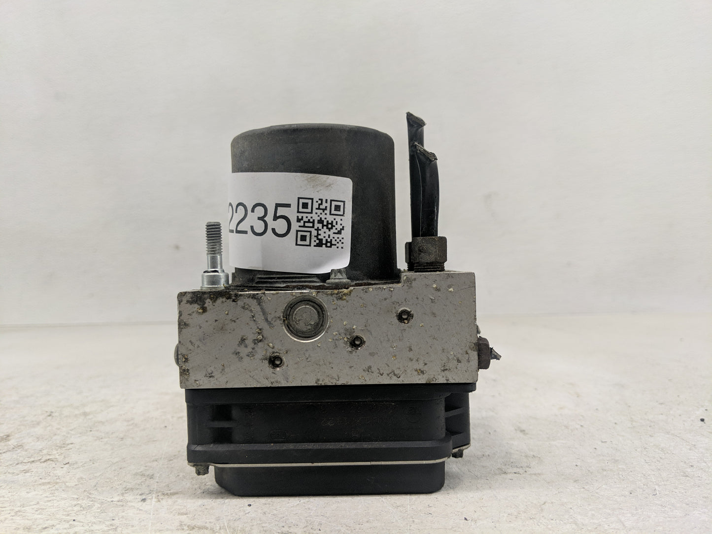 2011-2013 Nissan Maxima ABS Pump Control Module Replacement P/N:47660 ZY90C Fits Fits 2011 2012 2013 OEM Used Auto Parts - O