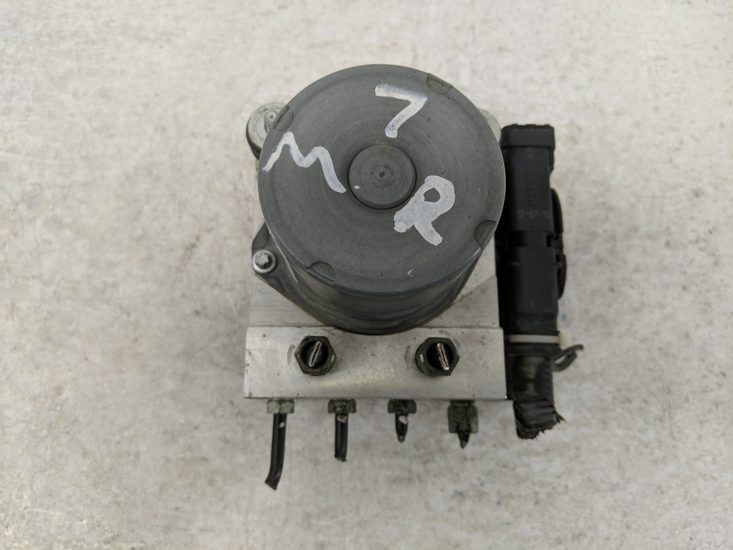 2011-2013 Nissan Maxima ABS Pump Control Module Replacement P/N:47660 ZY90C 0 265 251 463, 0 265 951 865 Fits Fits 2011 2012