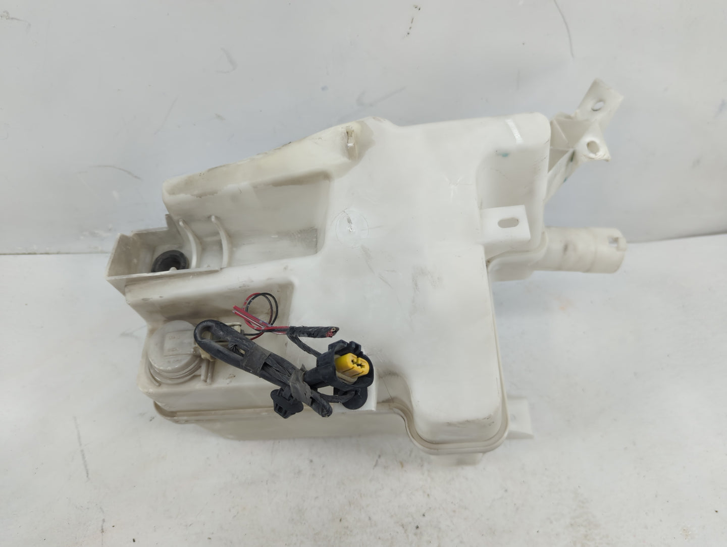 2009-2014 Nissan Maxima Windshield Washer Fluid Reservoir Bottle Oem - Oemusedautoparts1.com