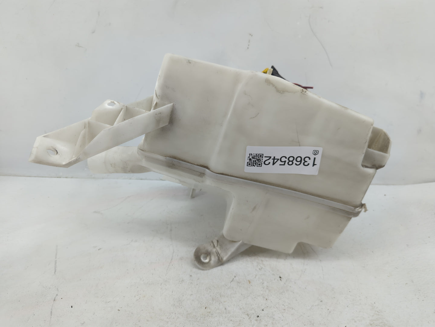 2009-2014 Nissan Maxima Windshield Washer Fluid Reservoir Bottle Oem - Oemusedautoparts1.com