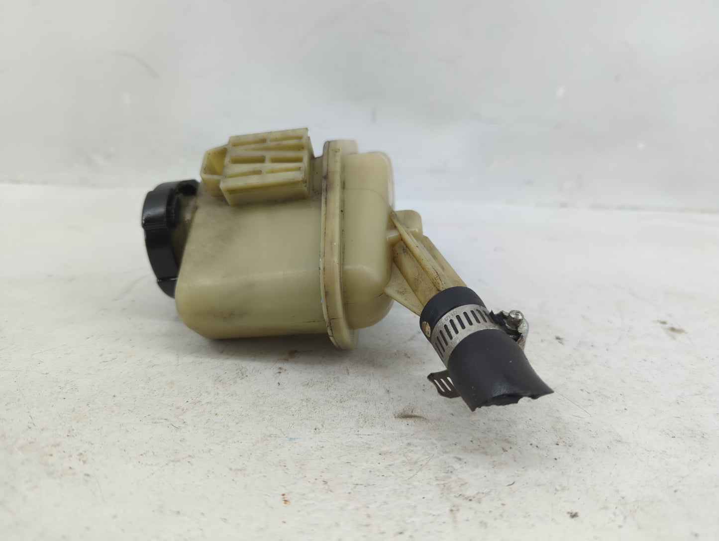 2009-2014 Nissan Maxima Windshield Washer Fluid Reservoir Bottle Oem - Oemusedautoparts1.com