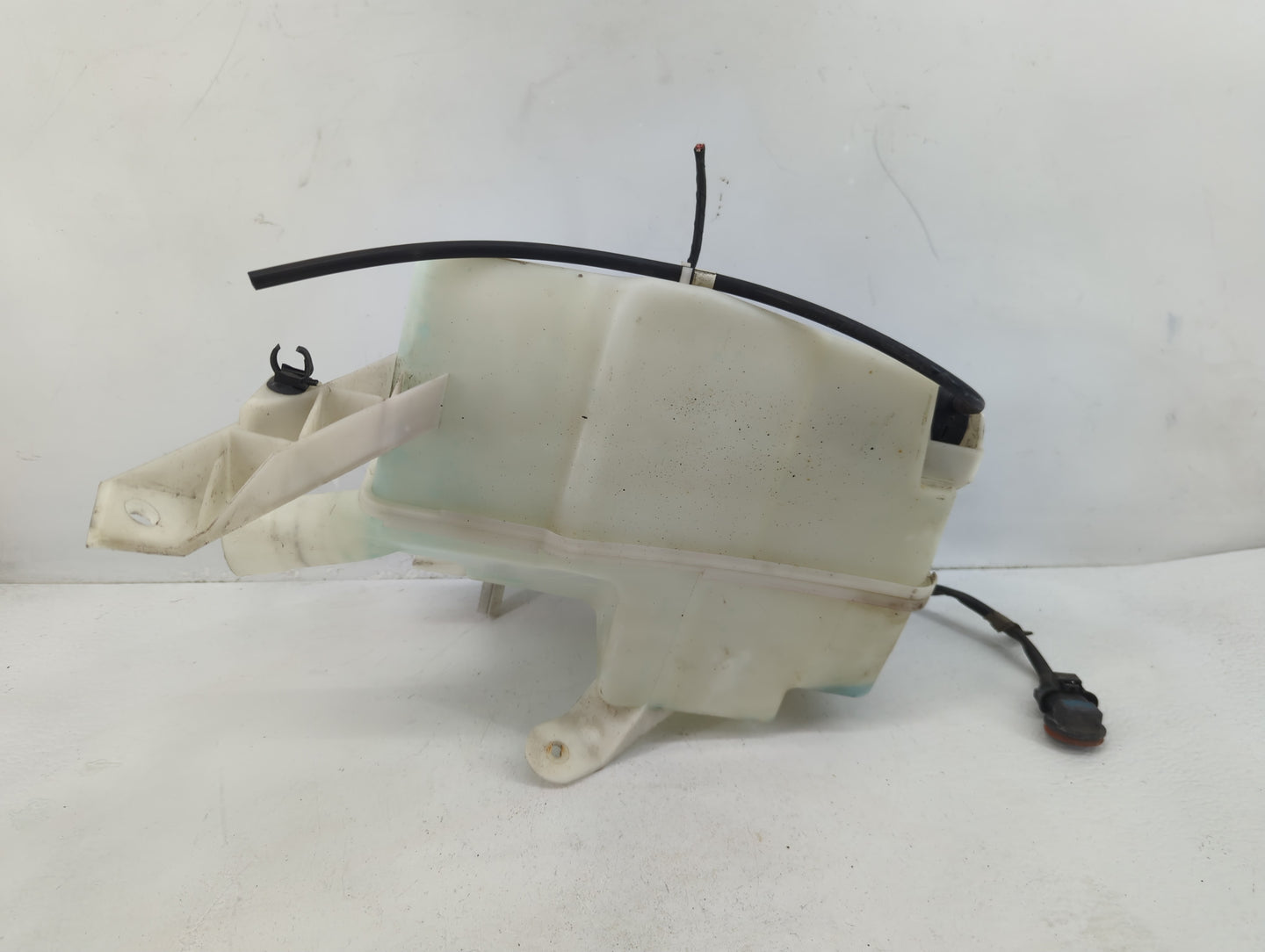 2009-2014 Nissan Maxima Windshield Washer Fluid Reservoir Bottle Oem - Oemusedautoparts1.com