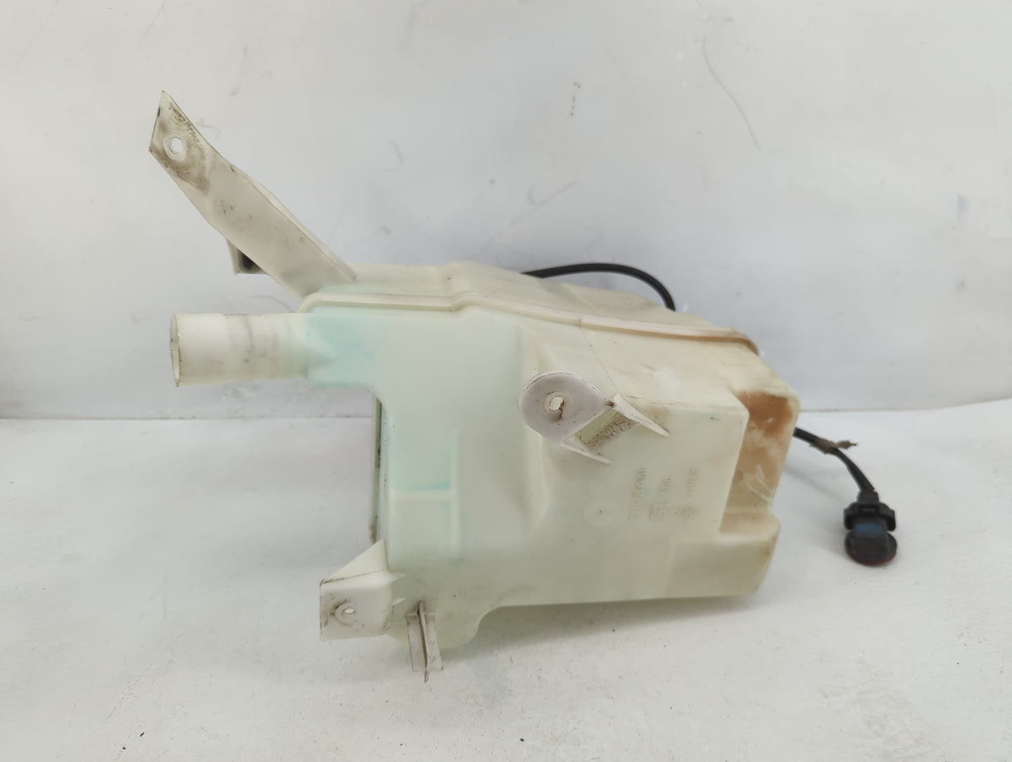 2009-2014 Nissan Maxima Windshield Washer Fluid Reservoir Bottle Oem - Oemusedautoparts1.com