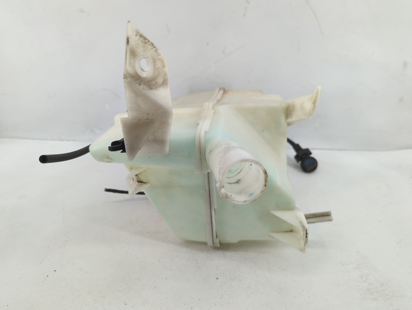 2009-2014 Nissan Maxima Windshield Washer Fluid Reservoir Bottle Oem - Oemusedautoparts1.com