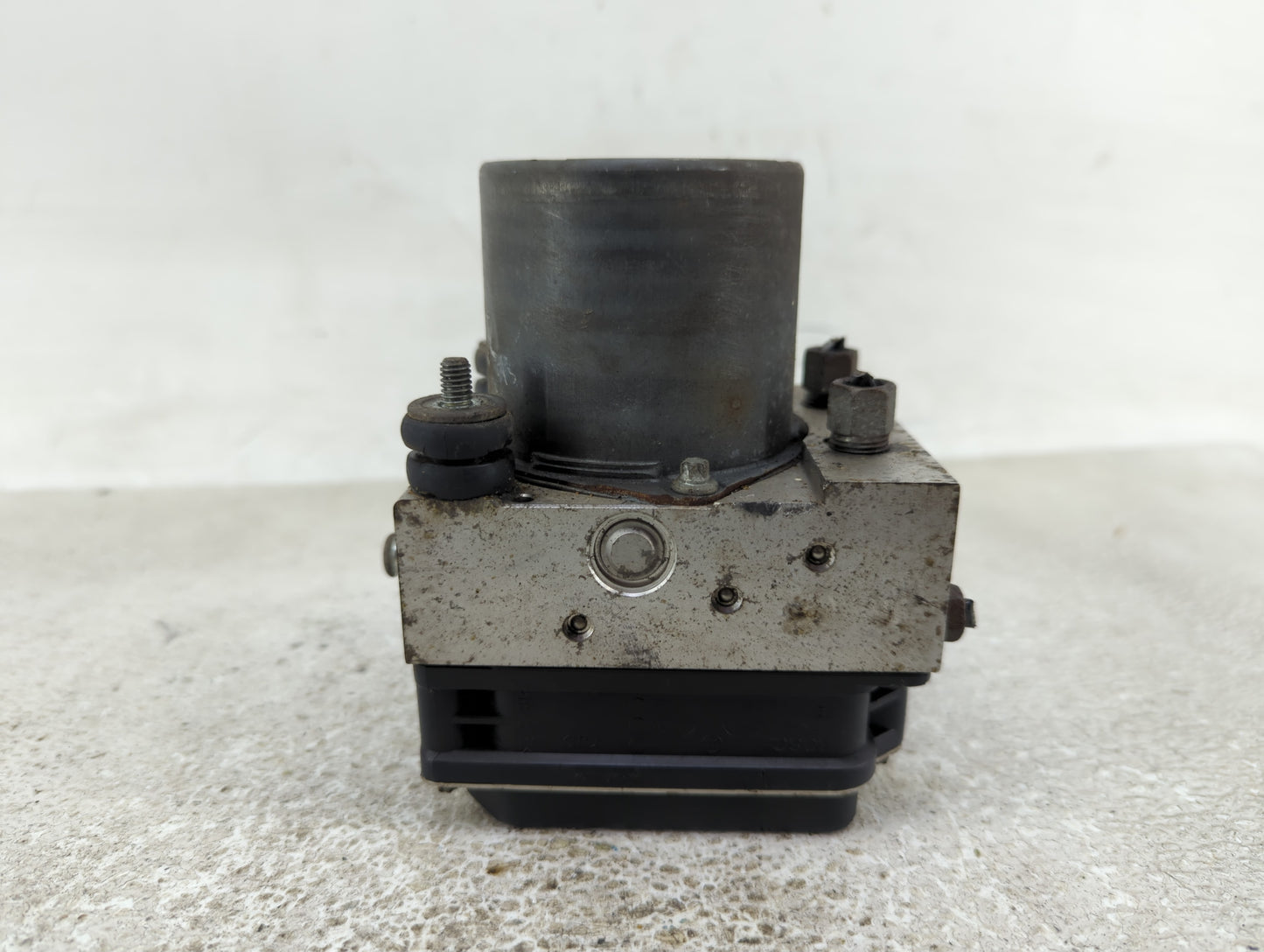 2011-2013 Nissan Maxima ABS Pump Control Module Replacement P/N:47660 ZY90C 265 251 463 Fits Fits 2011 2012 2013 OEM Used Au