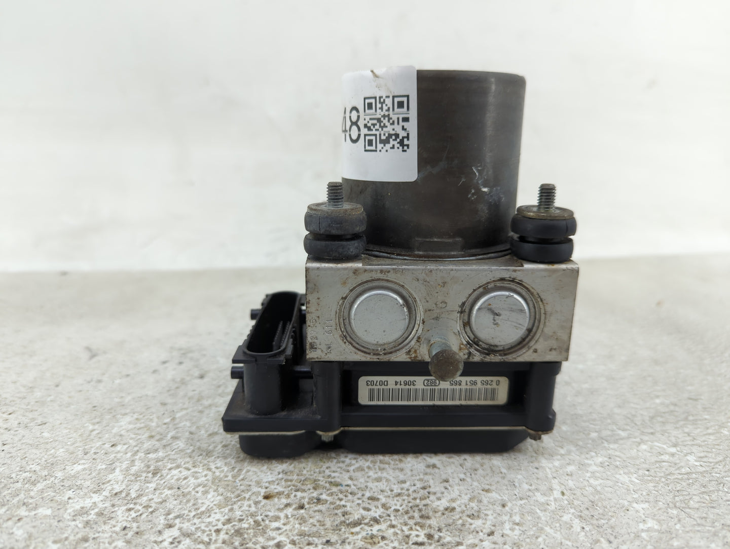 2011-2013 Nissan Maxima ABS Pump Control Module Replacement P/N:47660 ZY90C 265 251 463 Fits Fits 2011 2012 2013 OEM Used Au