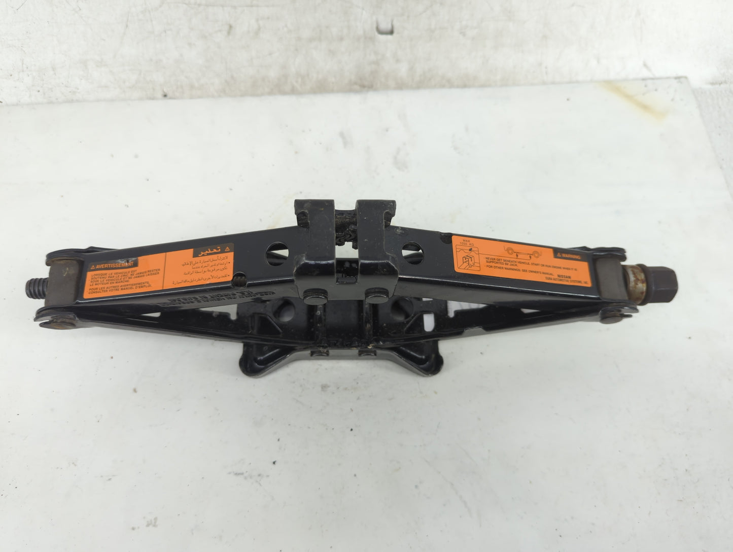 2013 Nissan Maxima Spare Scissor Car Jack - Oemusedautoparts1.com