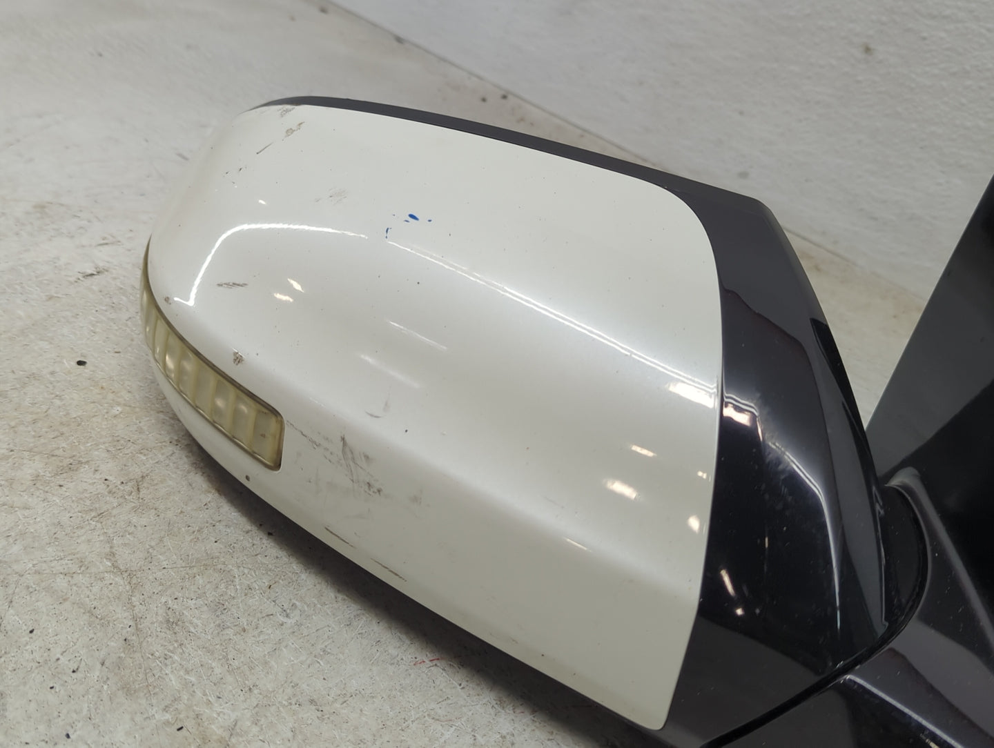 2009-2014 Nissan Maxima Passenger Side View Mirror - Right Door Mirror OEM Used - Oemusedautoparts1.com