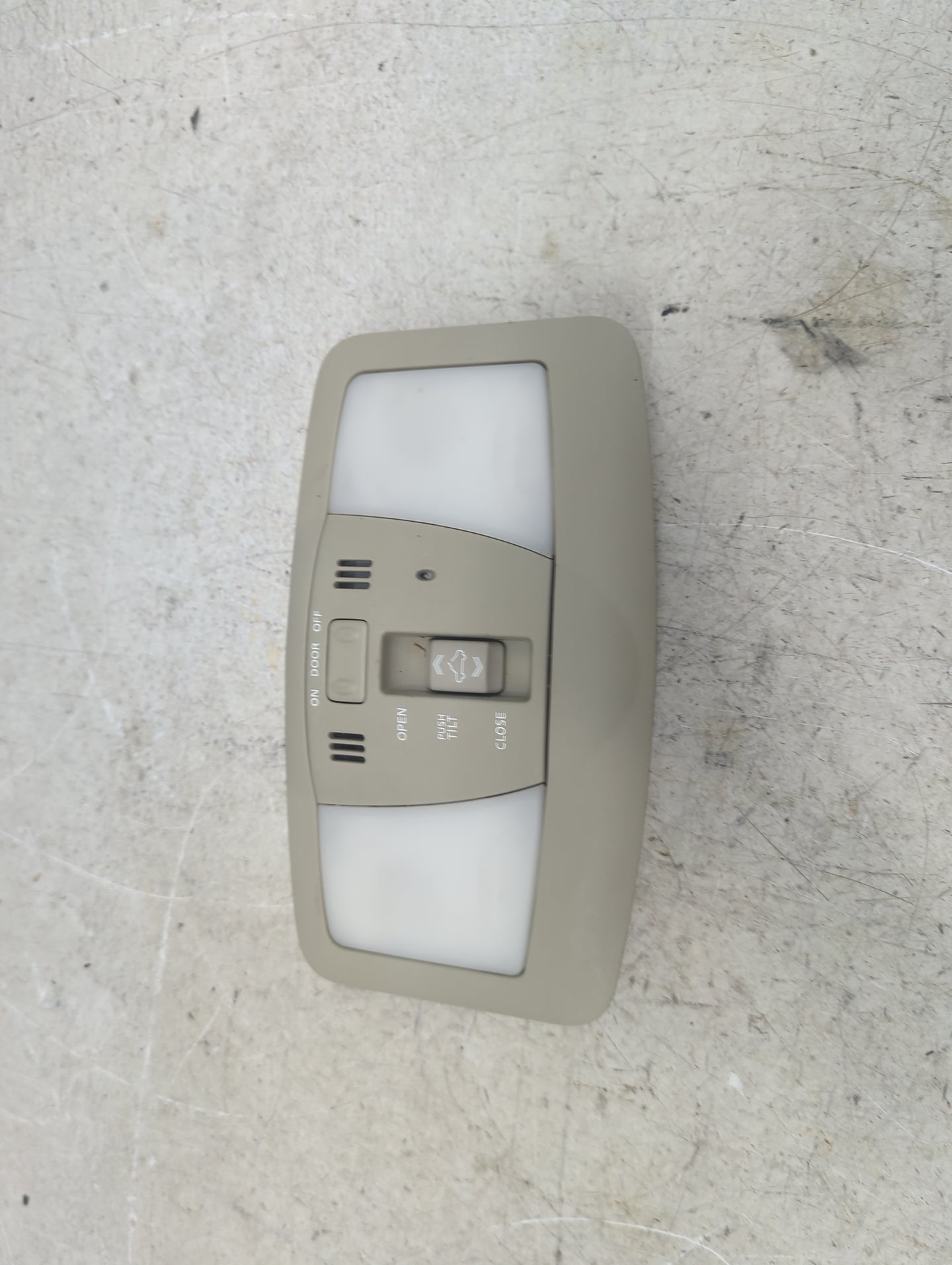 2013 Nissan Maxima Overhead Roof Console Tan - Oemusedautoparts1.com