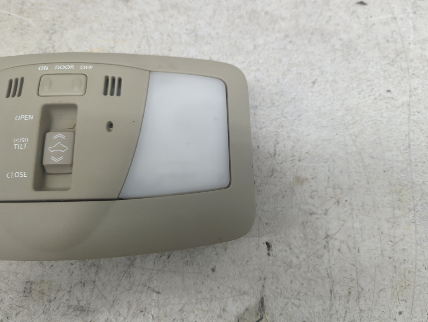 2013 Nissan Maxima Overhead Roof Console Tan - Oemusedautoparts1.com