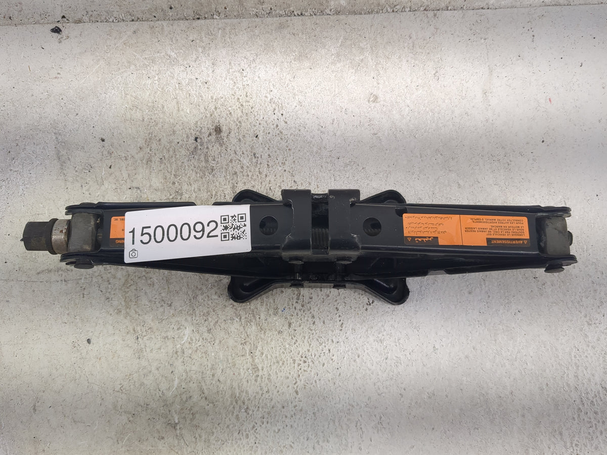 2013 Nissan Maxima Spare Scissor Car Jack 1500092 - Oemusedautoparts1.com