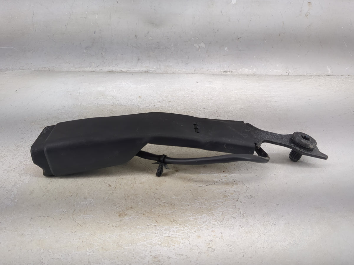 2011-2014 Nissan Maxima Passenger Front Seatbelt Buckle 1513033 - Oemusedautoparts1.com