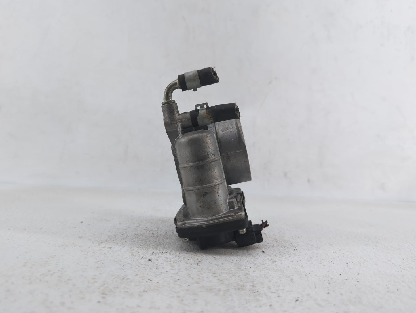 2009-2014 Nissan Maxima Throttle Body P/N:RME75-12 526-01 Fits Fits 2009 2010 2011 2012 2013 2014 OEM Used Auto Parts - Oemu