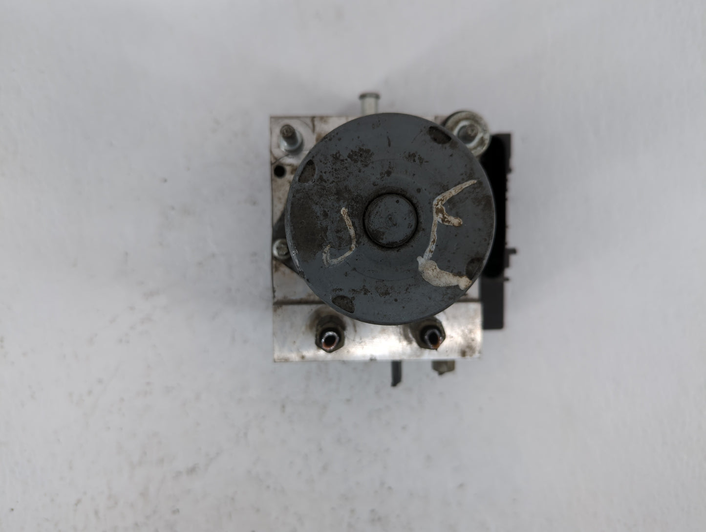 2011-2013 Nissan Maxima ABS Pump Control Module Replacement P/N:47660 ZY70A 47660-ZY906, 47660 ZY90C Fits Fits 2011 2012 201