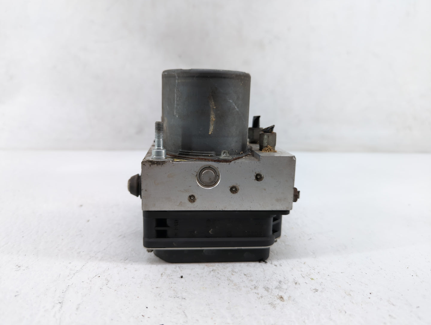 2011-2013 Nissan Maxima ABS Pump Control Module Replacement P/N:47660 ZY70A 47660-ZY906, 47660 ZY90C Fits Fits 2011 2012 201