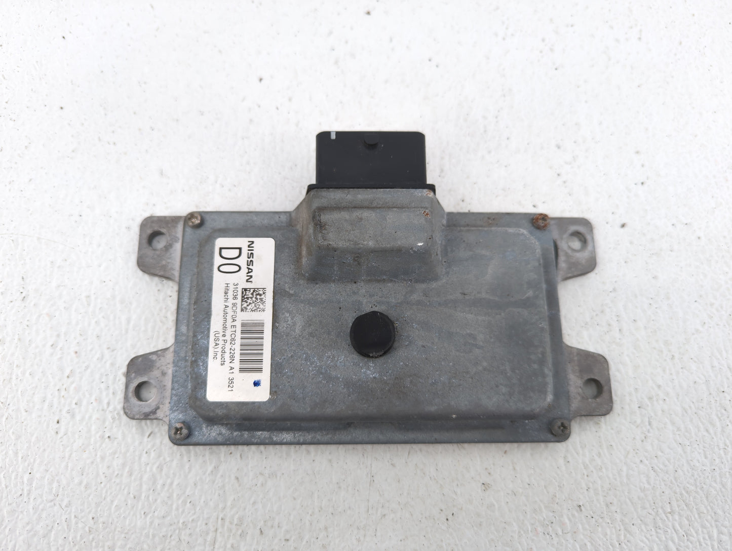 2013-2013 Nissan Maxima Chassis Control Module Ccm Bcm Body Control - Oemusedautoparts1.com