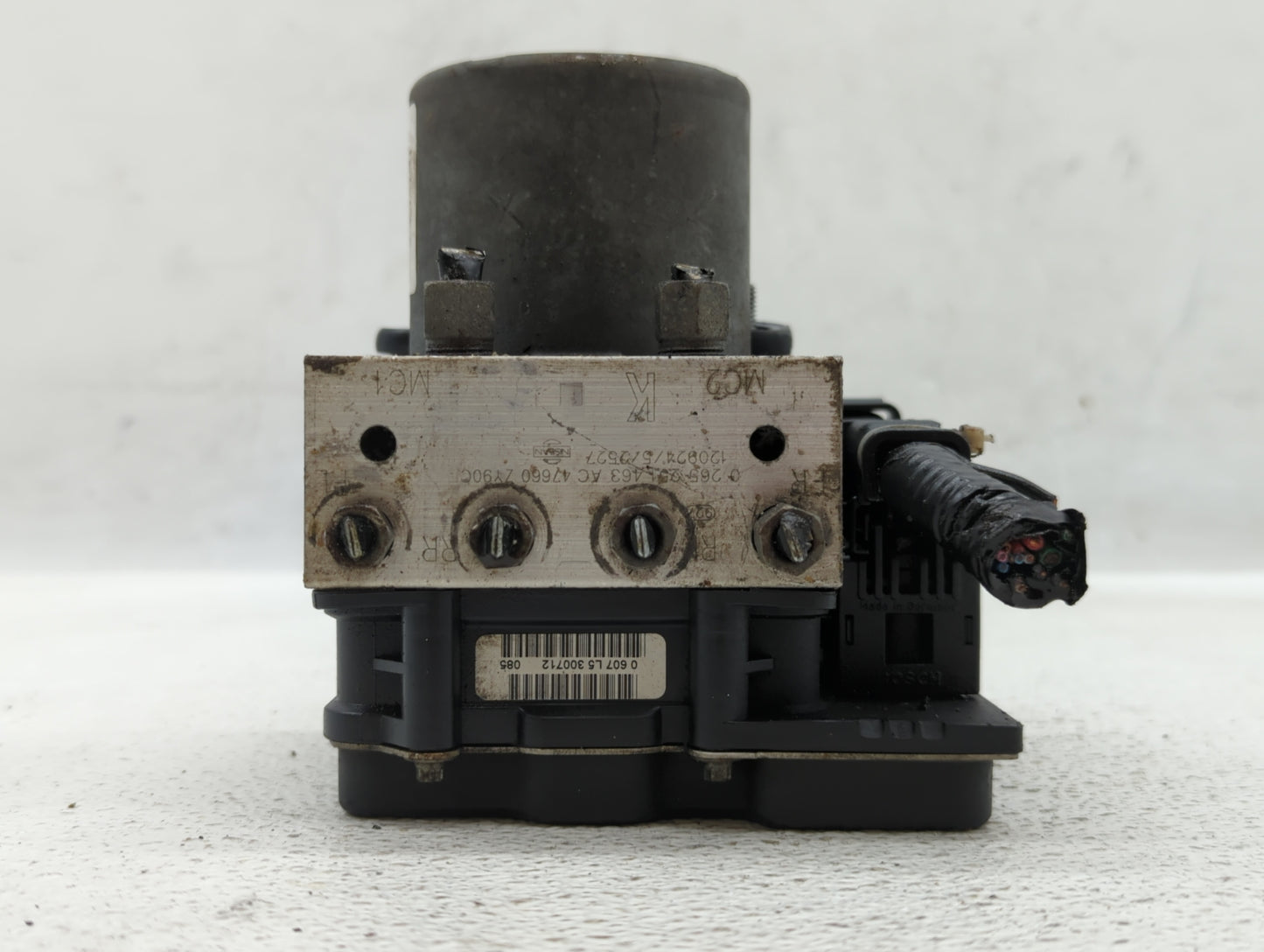 2011-2013 Nissan Maxima ABS Pump Control Module Replacement P/N:47660-ZY90C Fits Fits 2011 2012 2013 OEM Used Auto Parts - O