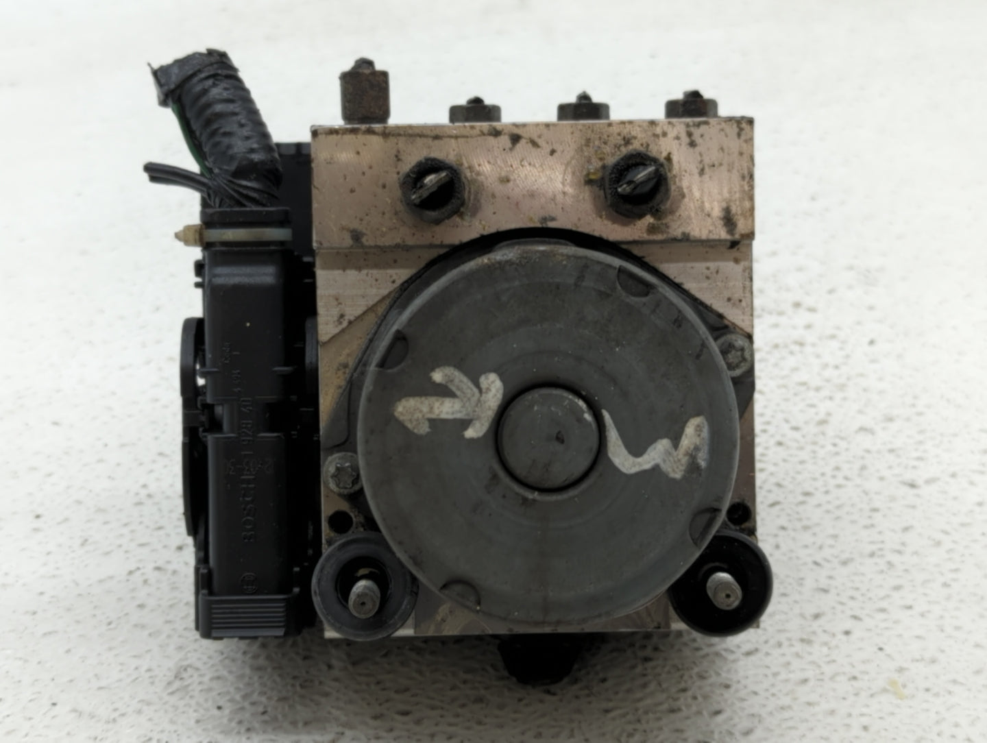 2011-2013 Nissan Maxima ABS Pump Control Module Replacement P/N:47660-ZY90C Fits Fits 2011 2012 2013 OEM Used Auto Parts - O