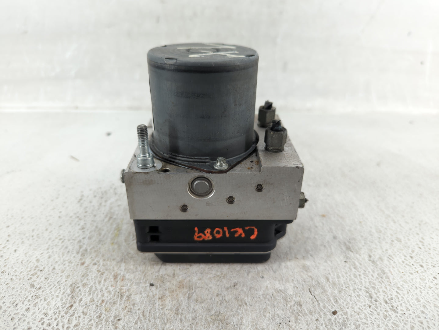 2011-2013 Nissan Maxima ABS Pump Control Module Replacement P/N:47660-ZY90C Fits Fits 2011 2012 2013 OEM Used Auto Parts - O